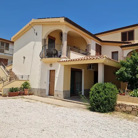 Salvatore Caletta Sul Mare ラ・カレッタ